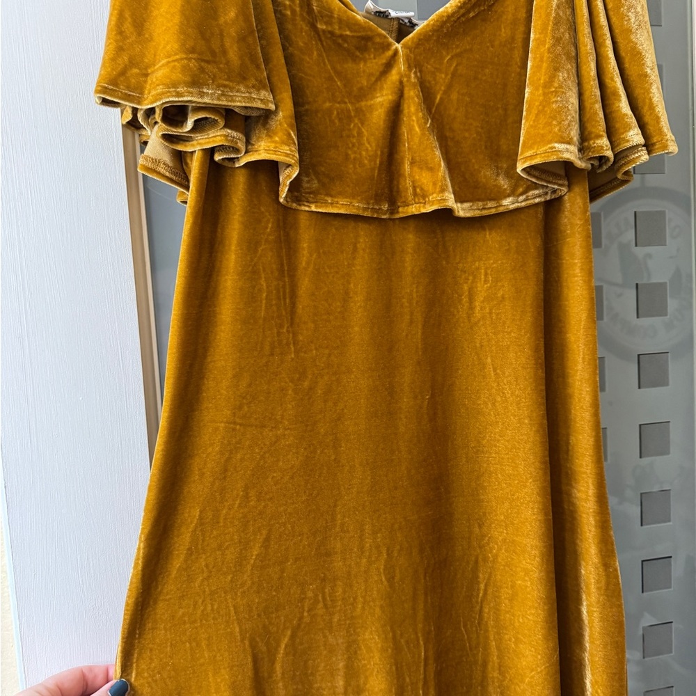 Unique Vintage Mustard Velvet Dress NWOT body on off shoulder